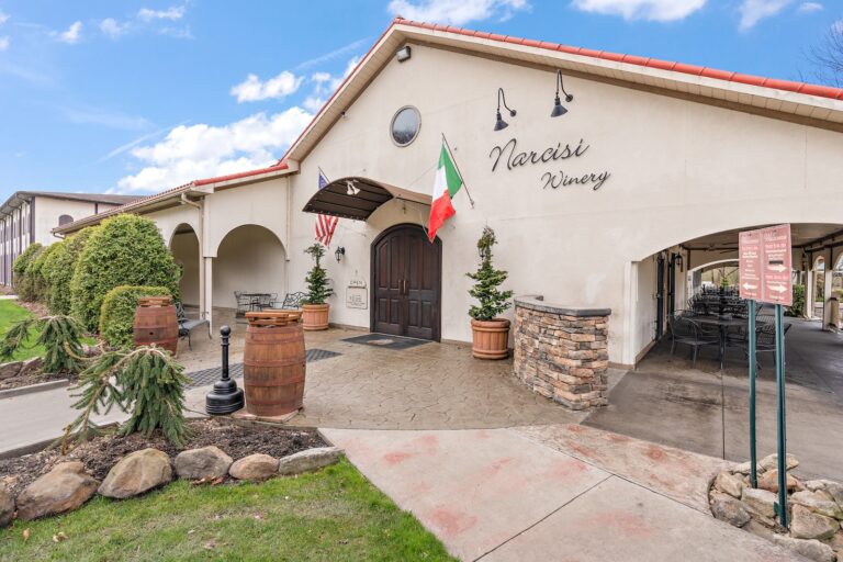 Beautiful Narcisi Winery with Italian Flag at Kinston Ranch | Pittsburgh New Home Connection